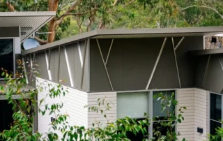 Fire rated insulated roofing on a contemporary home in a bushland setting